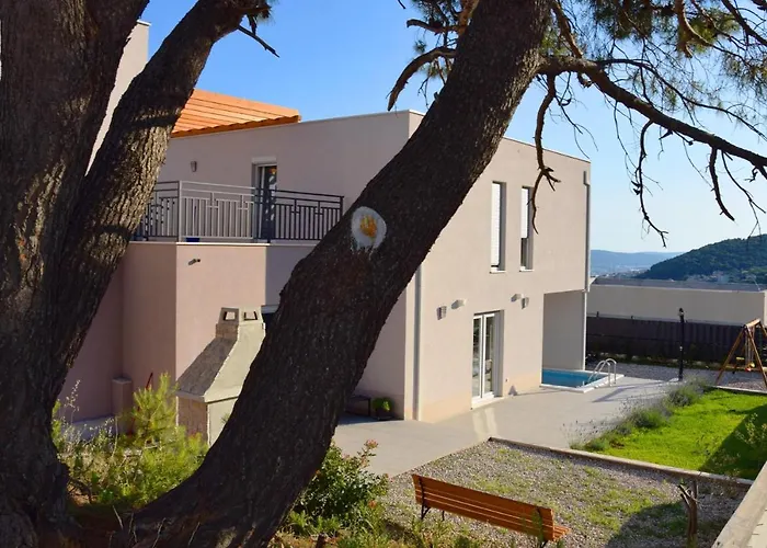 Dorso With Heated Pool Villa Klis