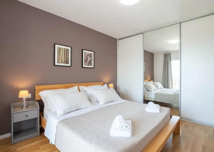 Dorso With Heated Pool Villa Klis