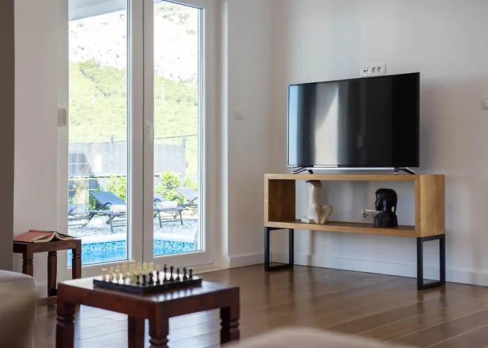 Dorso With Heated Pool