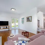 Vila Dorso With Heated Pool