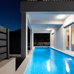 Dorso With Heated Pool Vila *