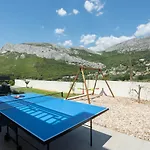 Dorso With Heated Pool Klis