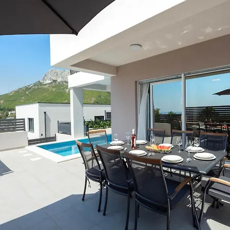 Dorso With Heated Pool *