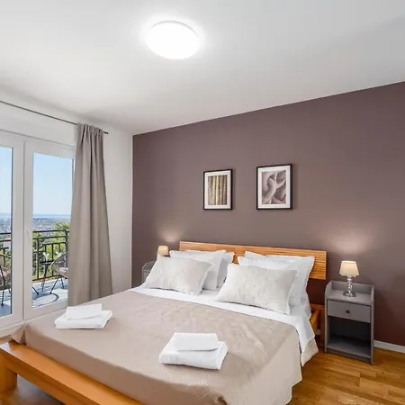 Dorso With Heated Pool Villa Klis
