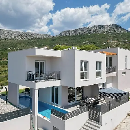Dorso With Heated Pool Villa Klis