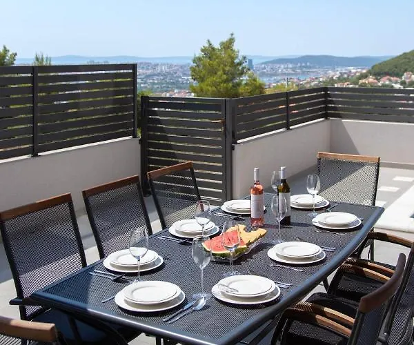 Dorso With Heated Pool Vila