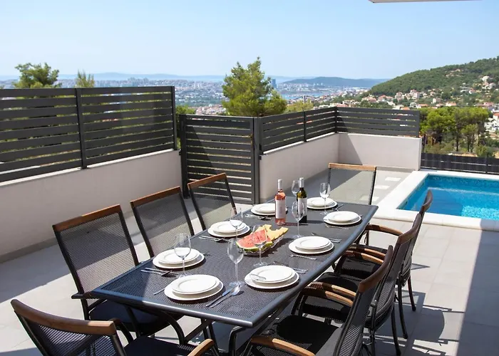 Vila Dorso With Heated Pool Klis