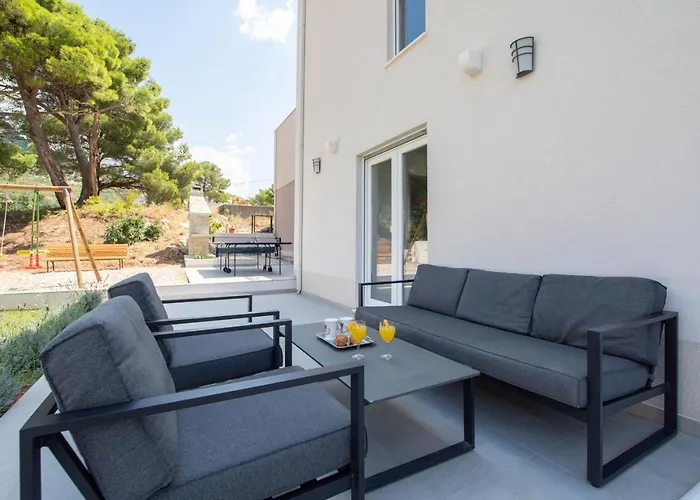 Dorso With Heated Pool Vila